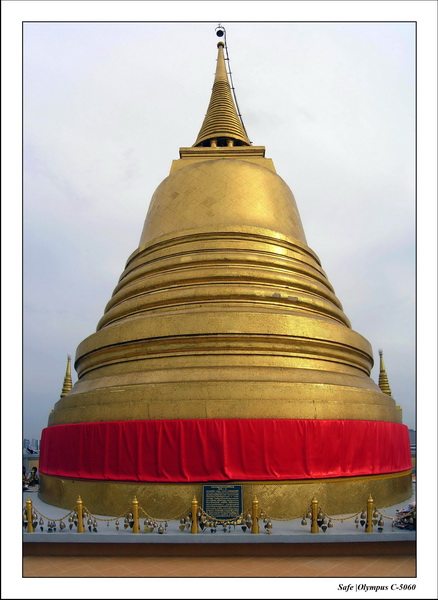 2005   07   Bangkok   wat poh 30.jpg